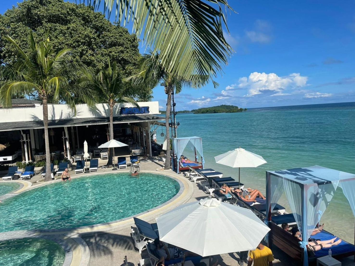 โรงแรม Combo Samui เกาะสมุย